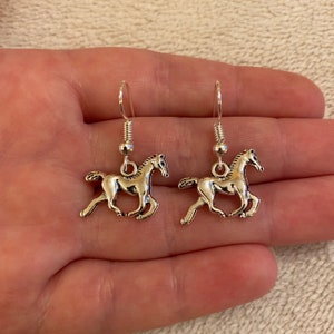 Silver dangle/ drop earrings with horse charms, horse earrings, horse jewellery, equestrian earrings, equestrian jewellery