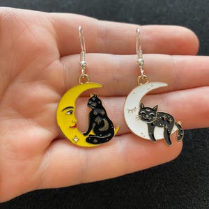 Boucles d&#39;oreilles pendantes/pendantes en argent avec breloque chat sur la lune, boucles d&#39;oreilles chat, boucles d&#39;oreilles lune, remplissage de bas, cadeau secret du père Noël