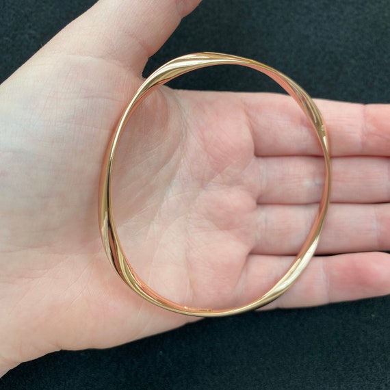 18ct rose gold bangle outlet