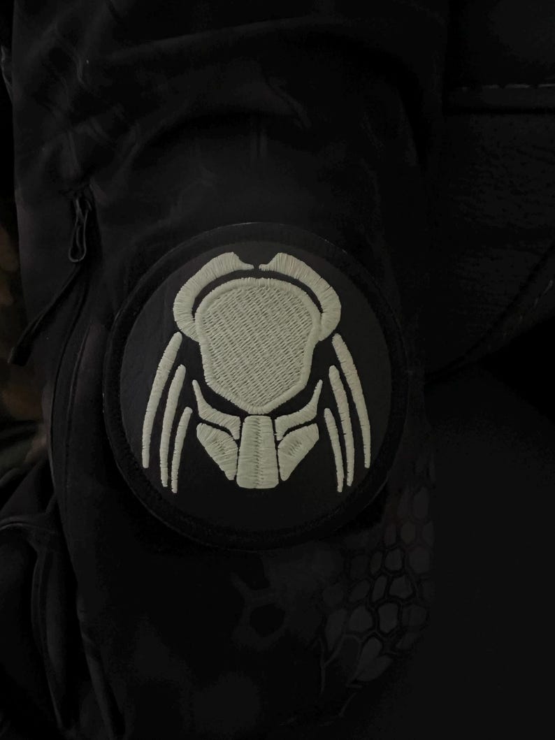 Glow in the Dark Predator Fan Art Patch 3" or 3.5" - Etsy