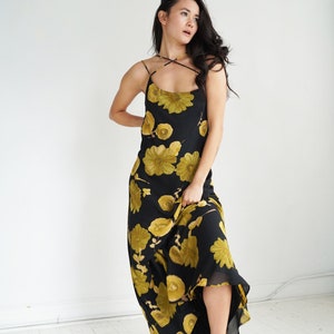 Gorgeous Soft Floor Length Low Back Black and Gold Floral 90s Spaghetti Strap Shift Dress Size Small image 6