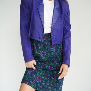 Purple and Green Tropical Floral Vintage Knee Length Straight Skirt Pencil Skirt Size Small Medium image 3