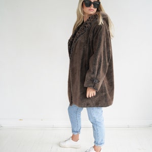 Holt Renfrew Faux Fur Oversized Brown Teddy Bear Coat Warm Winter Jacket Size Medium image 4