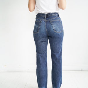 Dark Wash Distressed Vintage Gap Denim Blue Jeans image 4