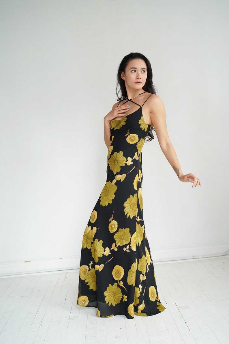 Gorgeous Soft Floor Length Low Back Black and Gold Floral 90s Spaghetti Strap Shift Dress Size Small image 5