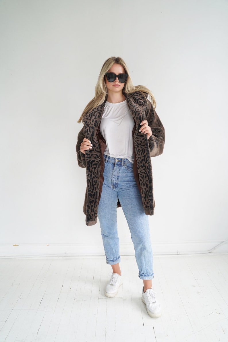 Holt Renfrew Faux Fur Oversized Brown Teddy Bear Coat Warm Winter Jacket Size Medium image 3