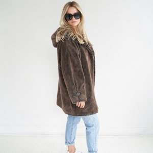 Holt Renfrew Faux Fur Oversized Brown Teddy Bear Coat Warm Winter Jacket Size Medium image 7