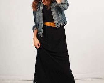 Boho Black Crochet Dress // Vintage Dress // Eyelet dress // Full Length // Short Sleeved Dress // Hippie Dress // Country Glam //Size Small