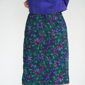 Purple and Green Tropical Floral Vintage Knee Length Straight Skirt Pencil Skirt Size Small Medium image 5