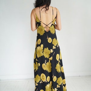 Gorgeous Soft Floor Length Low Back Black and Gold Floral 90s Spaghetti Strap Shift Dress Size Small image 10