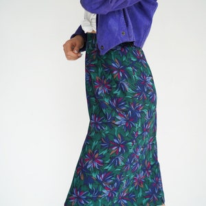 Purple and Green Tropical Floral Vintage Knee Length Straight Skirt Pencil Skirt Size Small Medium image 9