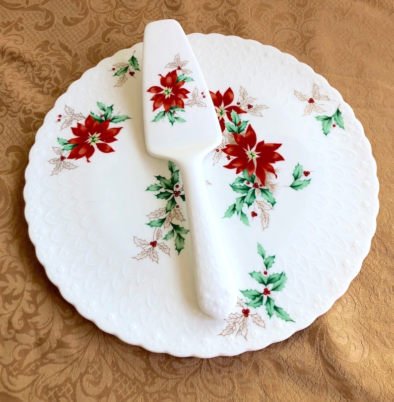 Vintage Mikasa Bone China Embossed Poinsettia Cake Plate and Server Set Free U.S MINT CONDITION GORGEOUS Shipping!