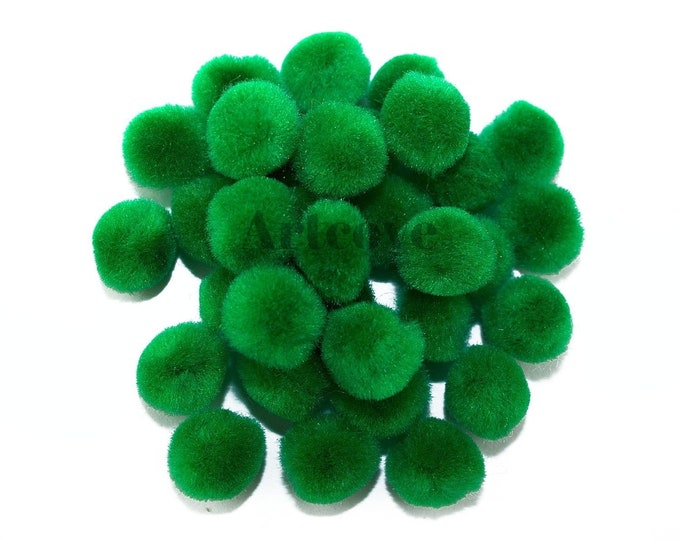 0.75 inch Kelly Green Mini Craft Pom Poms 100 Pieces
