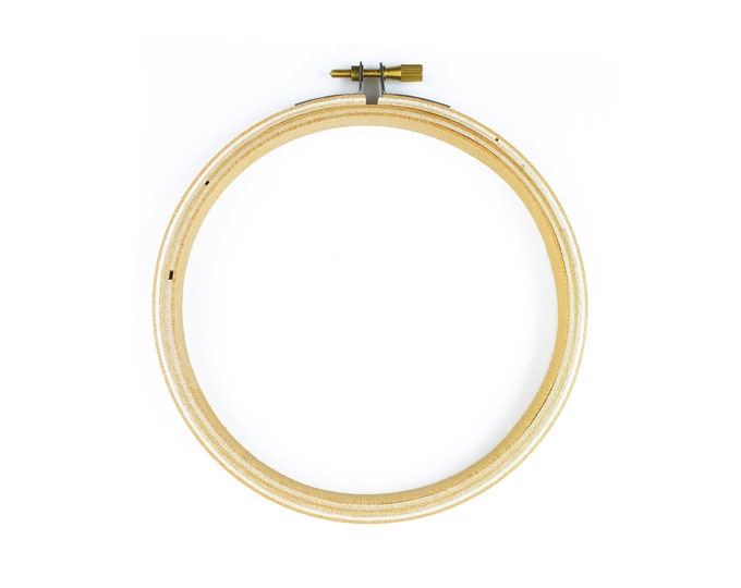 6" Darice Wooden Embroidery Hoop 1 Piece 39013