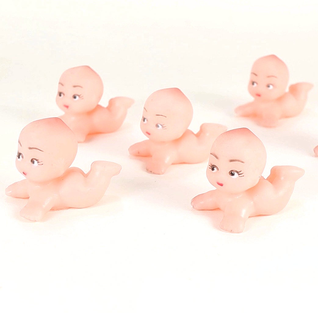 1pc MINIATURE PLASTIC BABY Capsule Tiny Babies Vintage Doll Embellishments  Mini Plastic Babies Tiny Plastic Babies Shower Party Favors