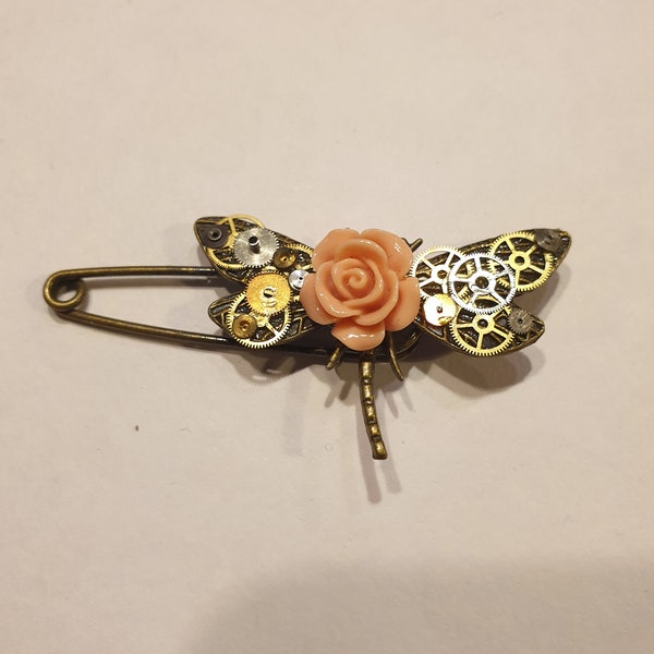 Broche épingle libellule steampunk