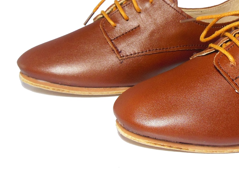 Handmade Derby Shoe for Ladies MODISH Women Brown Leather Flat Oxford with Laces Classic Dance Shoes Saddle Shoe Christmas Gift For Her.