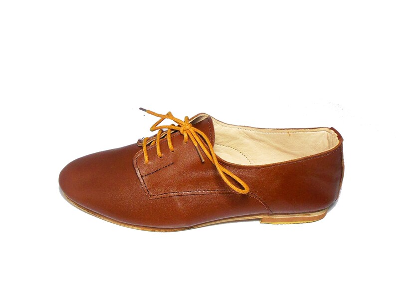 Handmade Derby Shoe for Ladies MODISH Women Brown Leather Flat Oxford with Laces Classic Dance Shoes Saddle Shoe Christmas Gift For Her.
