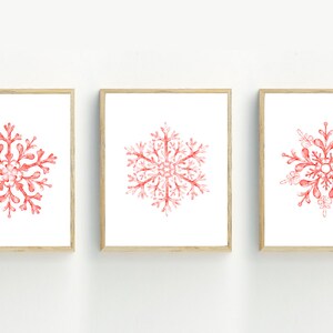 Snowflake Art Print, Kerst afdrukbare kunst aan de muur, rode sneeuwvlok prints, minimalistische kunst aan de muur, set van 3 prints, 5x7, 8x10, 11x14, 16x20