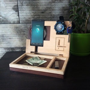 Personalized Docking Station  Wooden Phone Stand iPhone charging station Gift Husband Mobile phone accessories Qi Charge Pad Made for iPhone