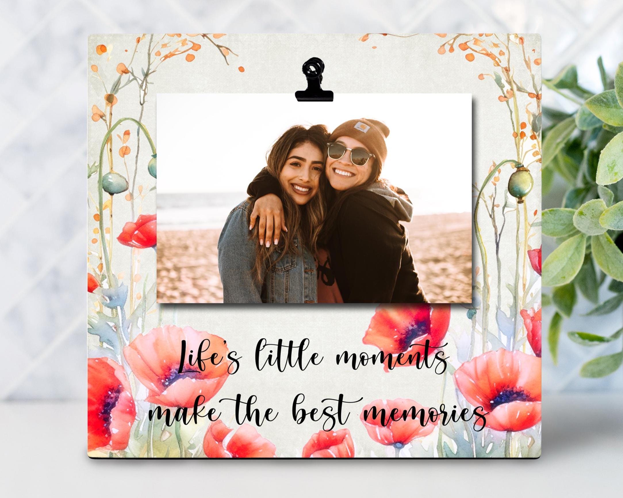 Rustic Poppy Photo Display with Clip: Sentimental