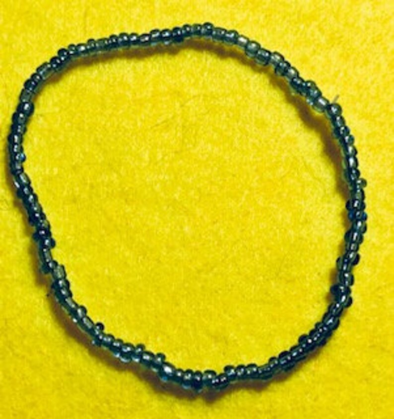 11 AQUAMARINE BEAD BRACELETS 3-3 34 Round on Elastic String Free S H to U S#VB107