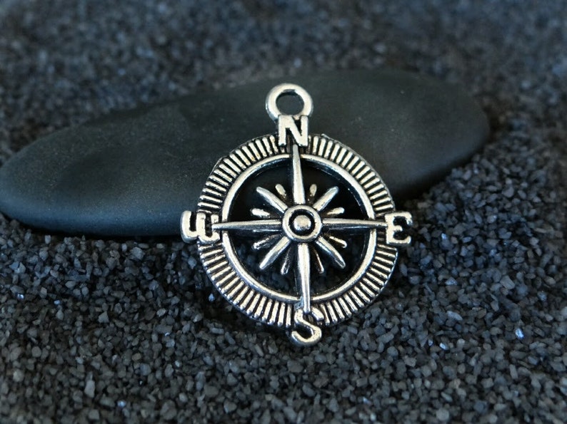 12 Pc Compass Charm Compass Charms Wholesale Charm Alloy Etsy