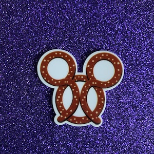 5pc. Mickey Mouse and Minnie Mouse Pretzel, Lollipop, Disneyland, Planar, Flatback, Cabochon, Bow Center, Faux Food