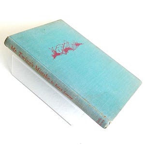 Mr. Twigg&#39;s Mistake, by Robert Lawson. Little, Brown and Company 1947 1st Edition Hardcover. No Dust Jacket.