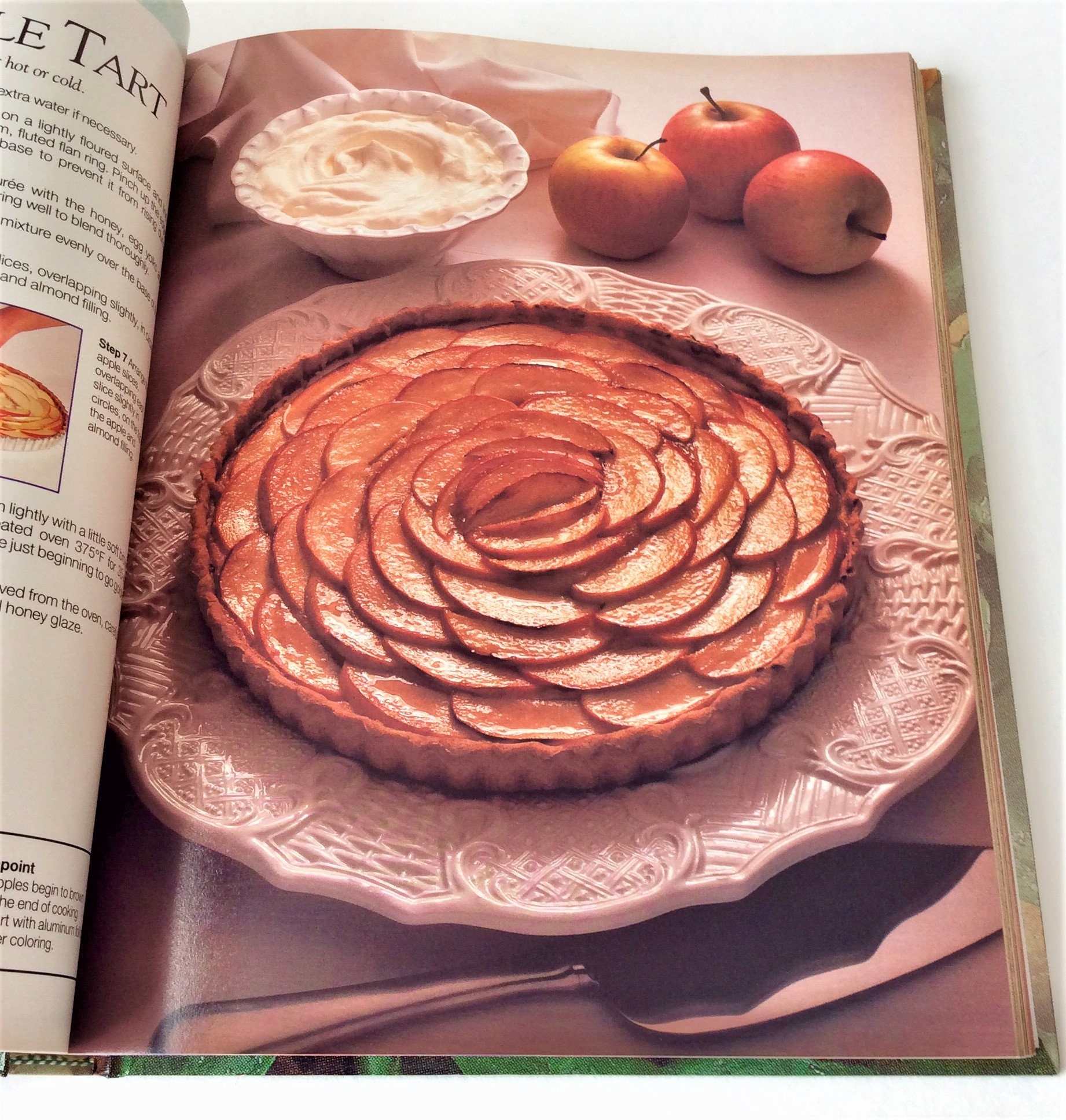 Light & Easy Cookbook Tormont Publications Inc. 1992 Etsy UK