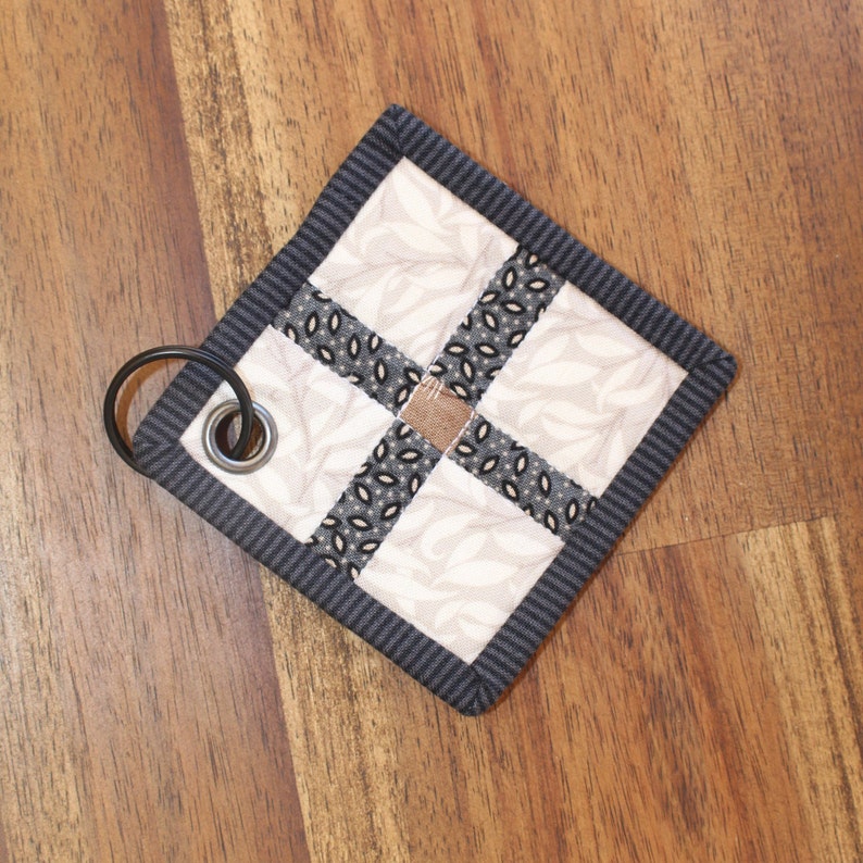 Patchwork Key Fob: Handmade Quilted Keyring, William Morris Fabric image 8