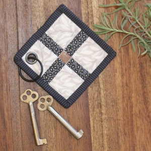Patchwork Key Fob: Handmade Quilted Keyring, William Morris Fabric image 5