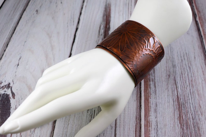 Free Shipping Biology Jewelry Daisy Sunflower Handmade Unique Rustic Flowers Copper Cuff Bracelet Naturalist Gift Wide Cuff