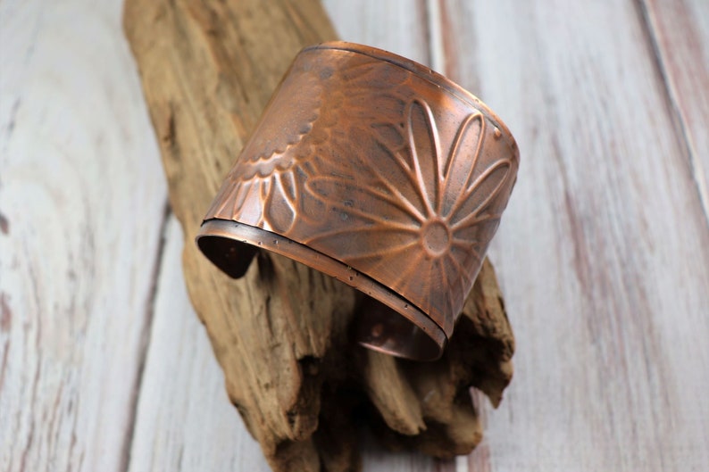 Free Shipping Biology Jewelry Daisy Sunflower Handmade Unique Rustic Flowers Copper Cuff Bracelet Naturalist Gift Wide Cuff
