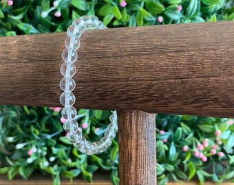 Clear Quartz 6mm beaded bracelet, elastic bracelet, 6mm quartz beads, crystal healing, crystal bracelet, gifts under 25, quartz bracelet