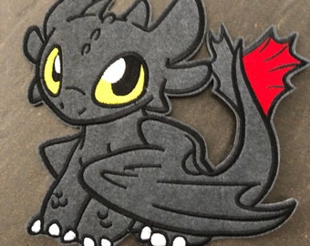 Patch Aufnäher Bügelbild Drache schwarz Ohnezahn Dragons verschiede Größe und Modelle auch zum Aufbügeln für Schultüte