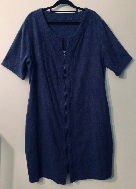 White toweling 1960s beach swimming coverup top with pockets and tie belt