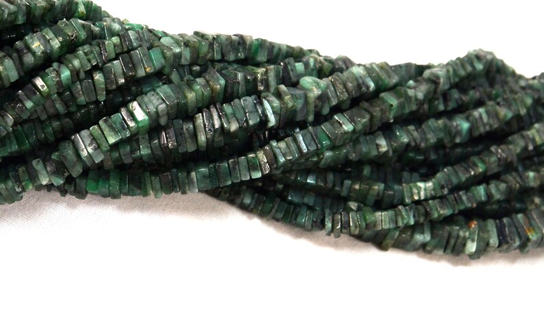 Finest Emerald Square Gemstone 4-6mm Smooth Square Cube Heishi Box Jewelry Beads Beryl Emerald Square Cube Heishi Beads