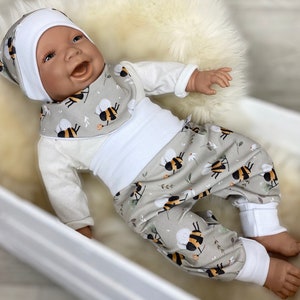 Baby set 56 62 68 74 pants, hat and triangular scarf, first equipment, new born set, girls bloomers, pants beige white Hummel yellow