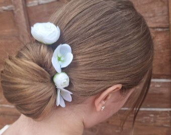 White flower hair pins,  Hair Flowers for wedding,  Prom hair flowers,  Artificial flowers Bridesmaids grips,  Hair accessories