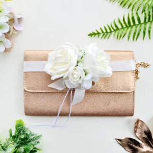 Ramillete de bolso color marfil ~ Ramillete ~ Ramillete brillante para boda ~ Ramillete para madre de la novia ~ Ramillete para graduación ~ Flor artificial