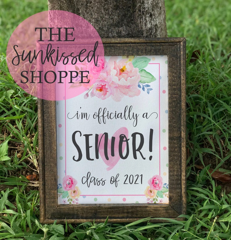 I'm Officially a Senior sign Printable First Day of | Etsy