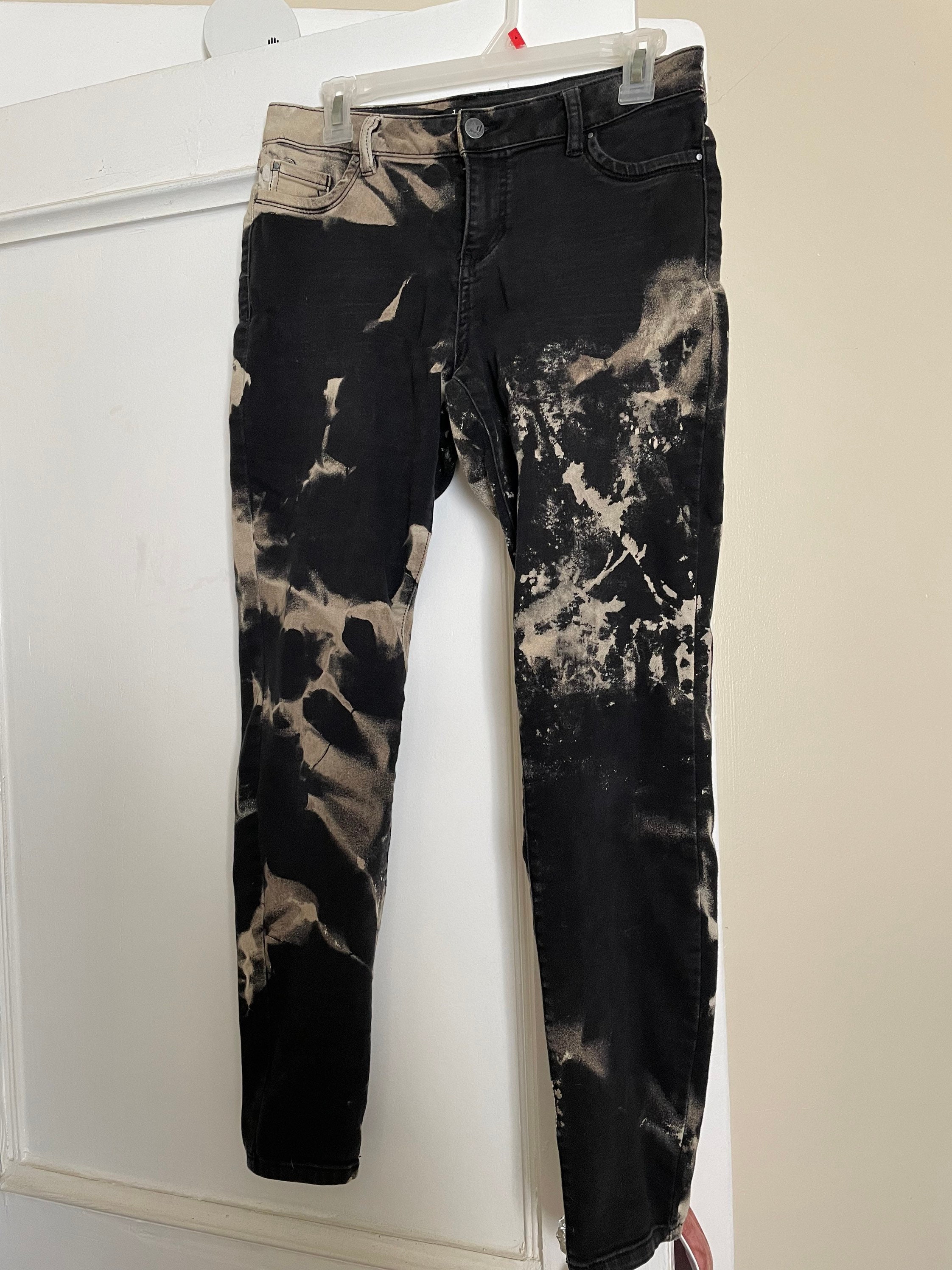 bleaching black pants