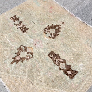 2x2 doormat rug, Vintage Small Rug, Small Oushak Rug, Small Turkish Rug, Mini Rug, Small Rug, Antique Rug, Soft Mini Rug, Door Mat Rug 2x2