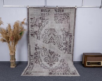 5.6x9.1 Vintage Turkish Handwoven Rug - 6x9 Gray White Oushak Area Rugs - 6x9 Anatolian Wool Home Decor Bedroom Carpet