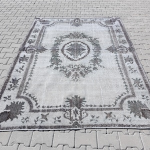 6x8 Oushak Area Rug, Turkish gray muted Vintage Rug 6x8, Pastel neutral Wool Rug, Handmade Rustic Rug, Living Room modern Handwoven Rug