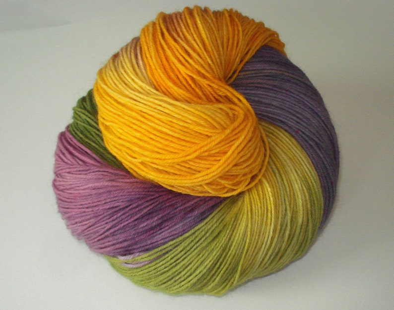 100g in /%: 75 wool 25 polyamide dyed on lemon trekking, 10,00 Euro 100g Hand dyed sock yarn