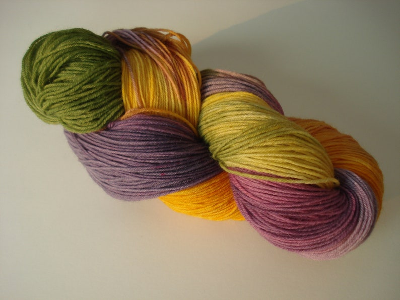 100g in /%: 75 wool 25 polyamide dyed on lemon trekking, 10,00 Euro 100g Hand dyed sock yarn