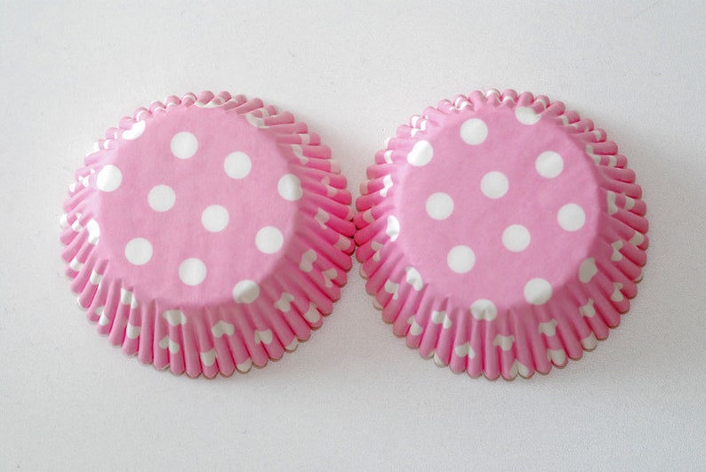 Muffin tin dotted pink, paper tin pink dots, baking tin polka dots, cupcake dots, rockabilly decoration, 50 pieces image 1