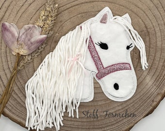 Large pony Lulu applique white